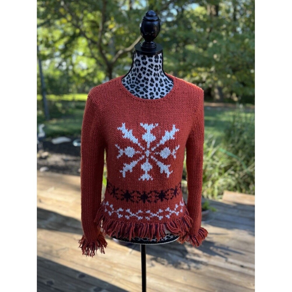 Wearing Your Heart On Your Sleeve Size L Snowflake Sweater Round Neck Fringe